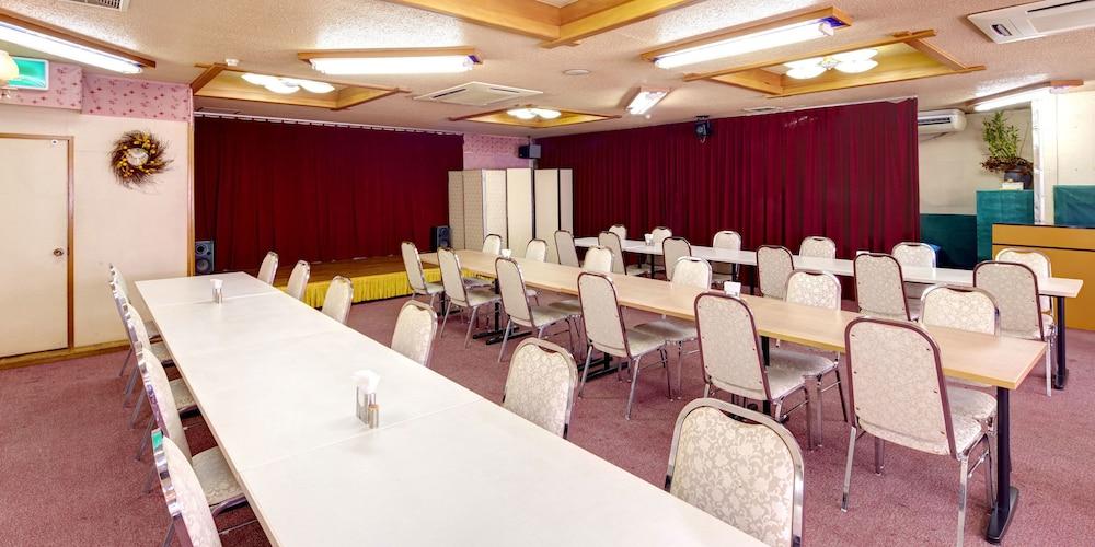 Okinawa Sun Plaza Hotel Naha Kültér fotó